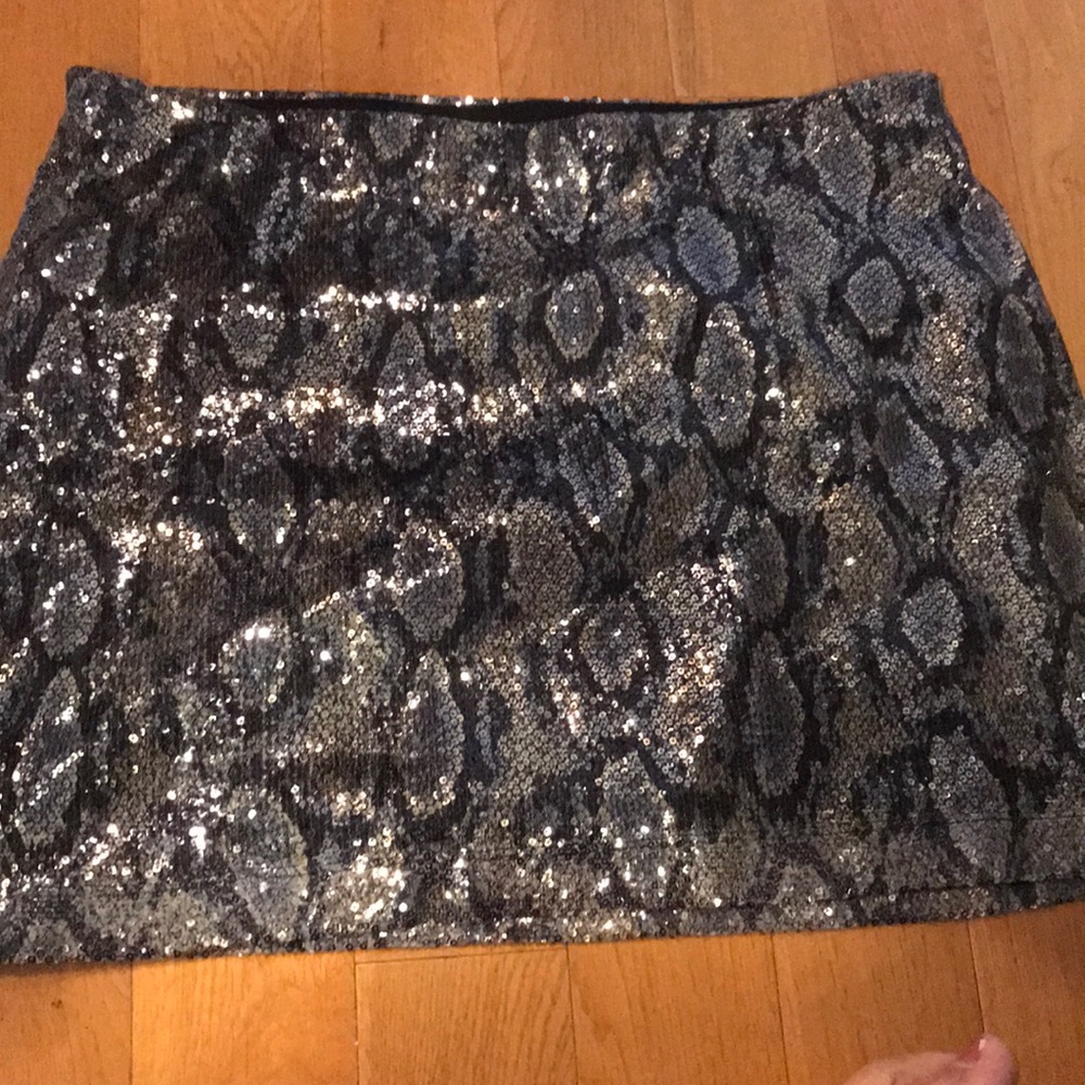 Snake print sequin skirt
